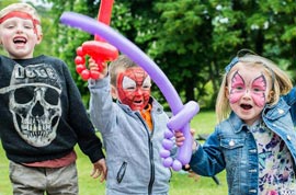 Face painter and balloon artist available in Fermoy